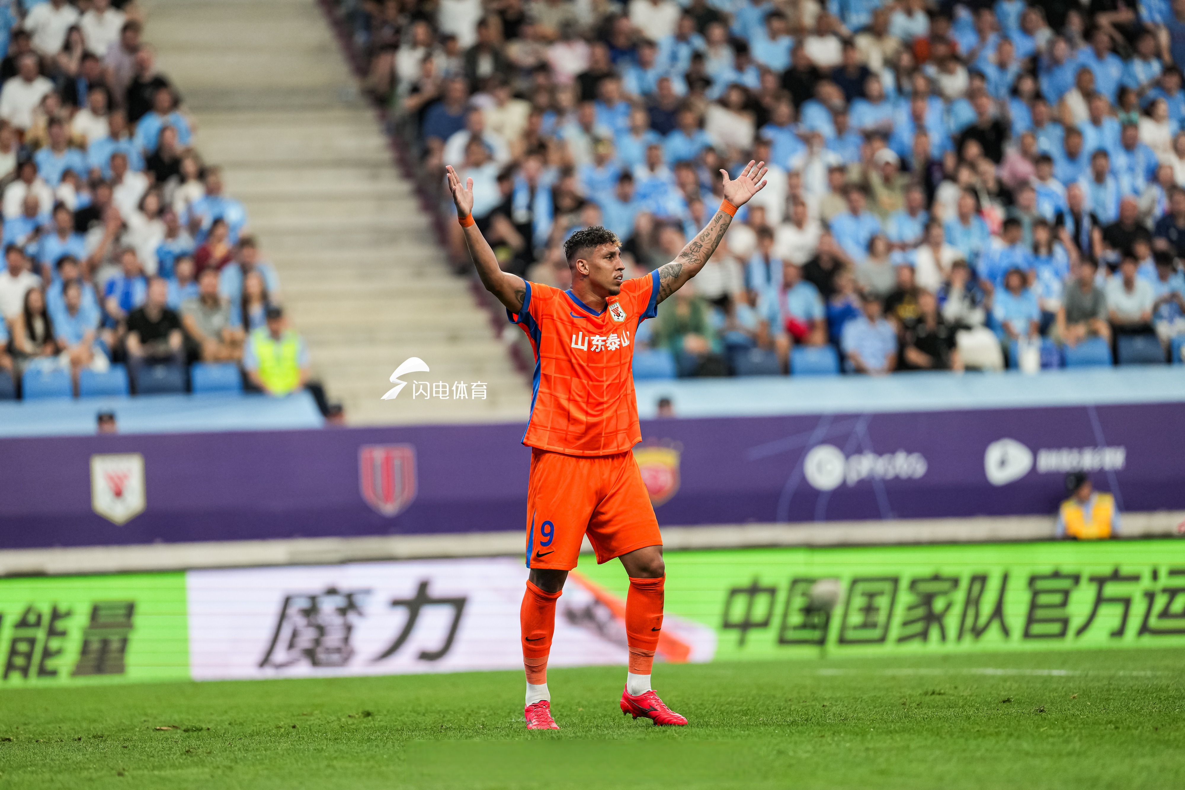 赛后英超焦点战,多伦多猛龙止住颓势,气氛紧张,临场指挥获称赞-爱游戏体育